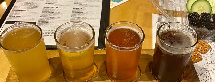 Clemson Bros. Brewery is one of Peterさんのお気に入りスポット.