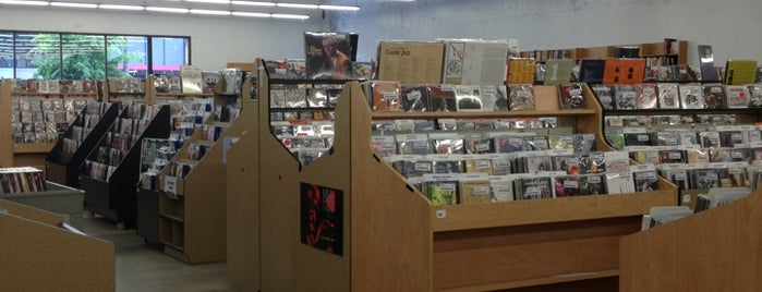 Silver Platters is one of Record Stores.