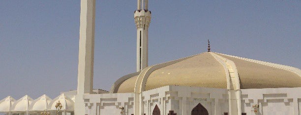 Al Anani Masjid مسجد العناني is one of Jeddah. Saudi Arabia.