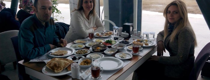 Sütçü Kahvaltı-Cafe is one of Posti che sono piaciuti a Selcan.