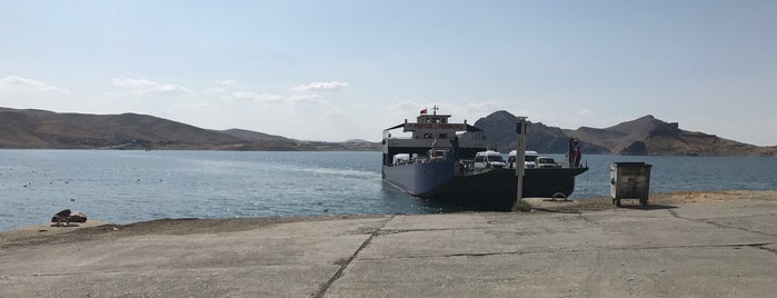 Pertek - Elazığ Feribot İskelesi is one of สถานที่ที่ Selcan ถูกใจ.