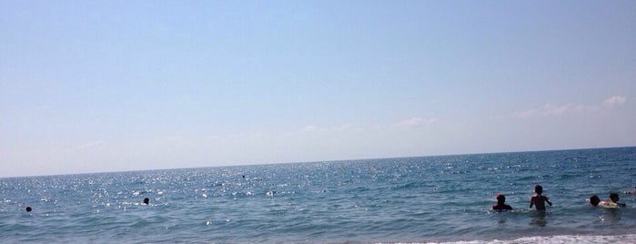 Öğretmenevi Beach is one of Selcanさんのお気に入りスポット.