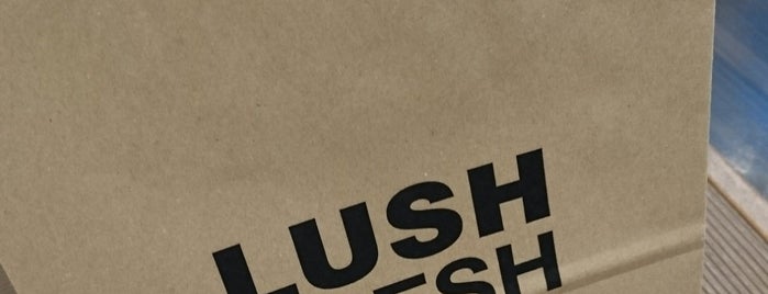 LUSH is one of Lugares favoritos de ばぁのすけ39号.
