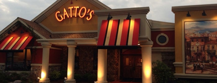 Gatto's Italian Restaurant Orland Park is one of Lieux sauvegardés par Stacy.