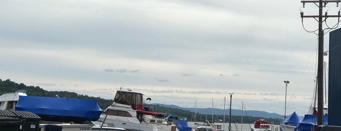 White's Hudson River Marina is one of Life Jacket Loaner Sites - North East.
