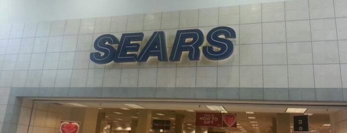 Sears is one of Lieux qui ont plu à J.
