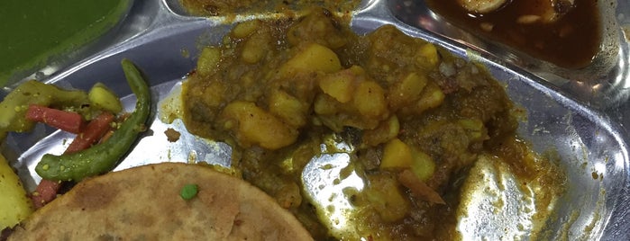 Parathe Wali Gali | पराँठे वाली गली is one of New Delhi Eats.