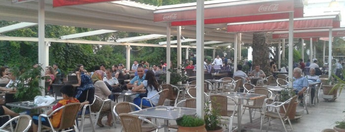 Gar Cafe is one of Gülden✌🏻'ın Beğendiği Mekanlar.