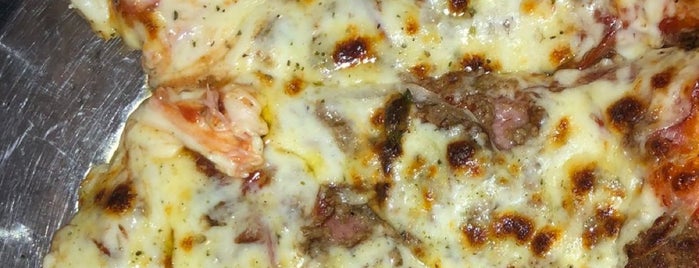 Pizza Zú is one of LugaresPorIr.
