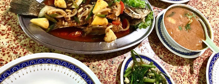 BJ Tomyam & Seafood is one of Makan @ Utara #3.