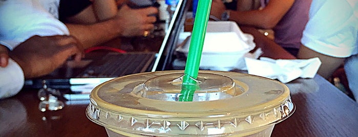 Starbucks is one of Orte, die Jeddawe_minoon gefallen.