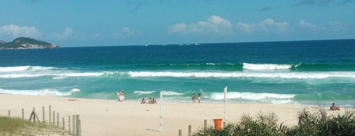 Posto 4 is one of Barra da Tijuca.