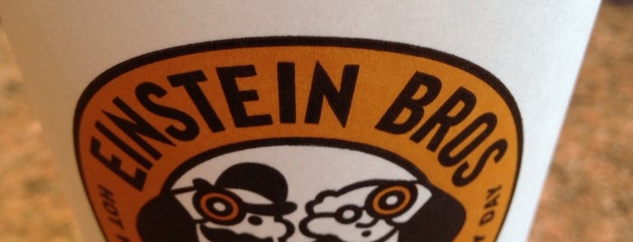 Einstein Bros Bagels is one of Nicholeさんのお気に入りスポット.