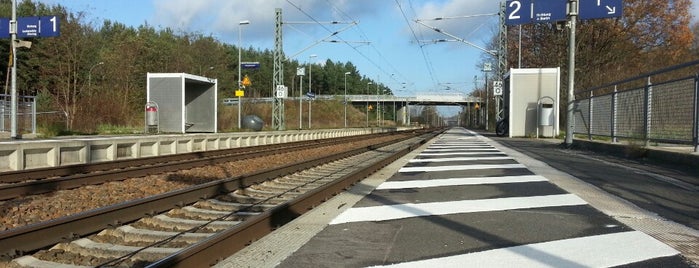 Bahnhof Woltersdorf (b Luckenwalde) is one of Mahmut Enes'in Beğendiği Mekanlar.