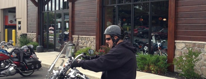 Adirondack Harley-Davidson is one of Tamara : понравившиеся места.