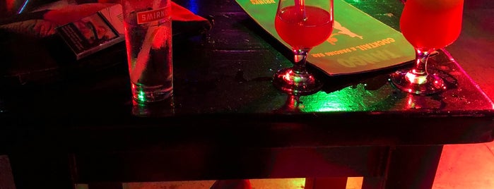 Tango Karaoke & Cocktail Bar is one of Locais curtidos por Ruveyda.
