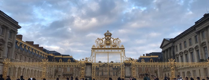 Palace of Versailles is one of Liz’s Liked Places.