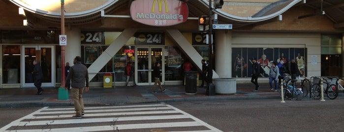McDonald's is one of Posti che sono piaciuti a Manelich.