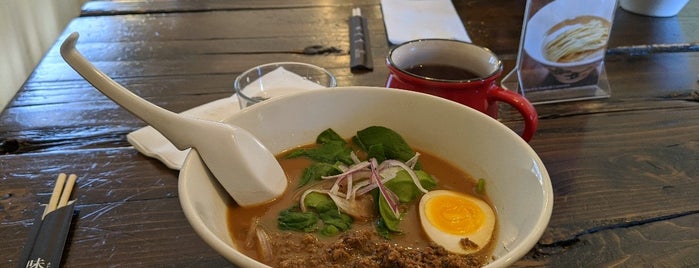 YUZU Ramen & Broffee is one of Tempat yang Disimpan Cecilia.