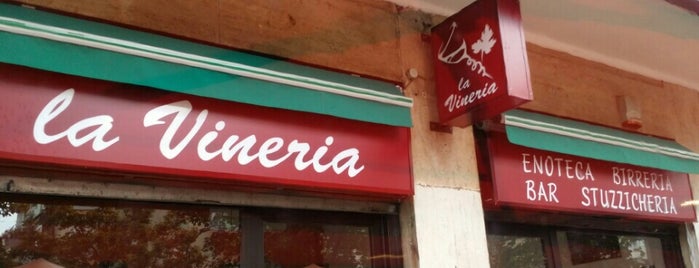 la Vineria is one of สถานที่ที่ Martina ถูกใจ.
