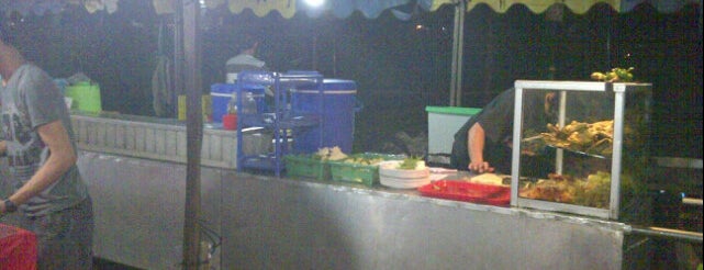 Nasi Uduk "Pak John" is one of Local Food JABOTABEK.