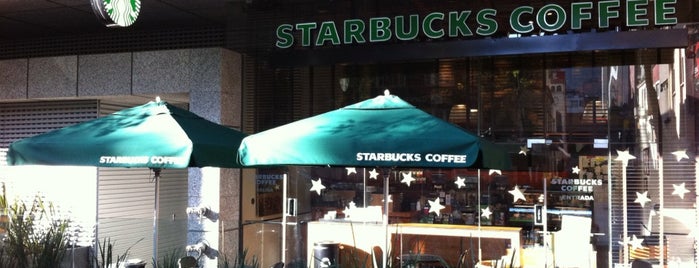 Starbucks is one of Hikaru 님이 좋아한 장소.