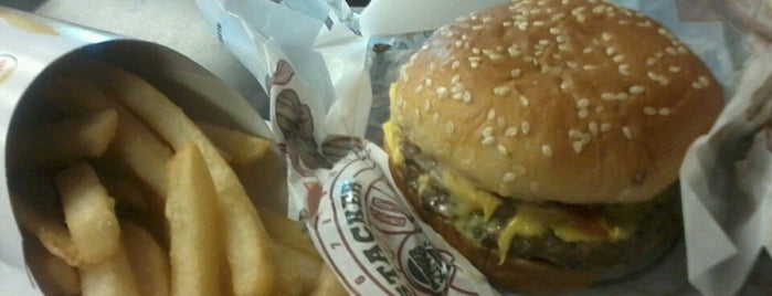 Burger King is one of Lieux qui ont plu à Pedro.