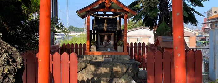 宿奈川田神社（白坂神社） is one of 式内社 河内国.