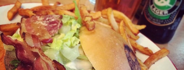 L'Atelier Saint-Georges is one of Best Burgers.