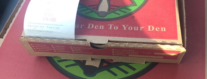 Fox's Pizza Den is one of SU Edit.