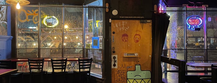 B-Side Tavern is one of 10 Portland Dive Bars That Aren't Dead!.
