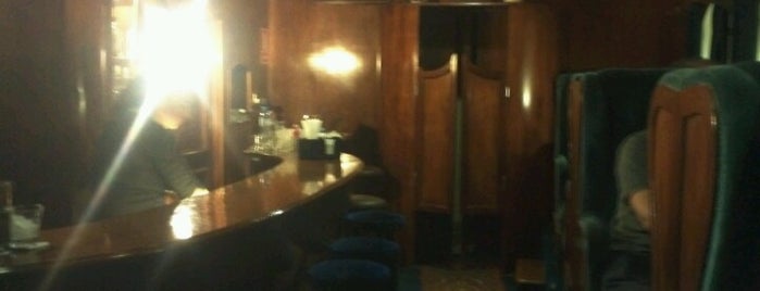 Orient Express Restobar & Cafe is one of Trago.
