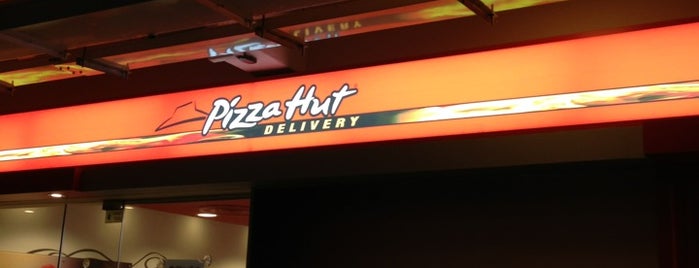 Pizza Hut Delivery is one of Food Loft.