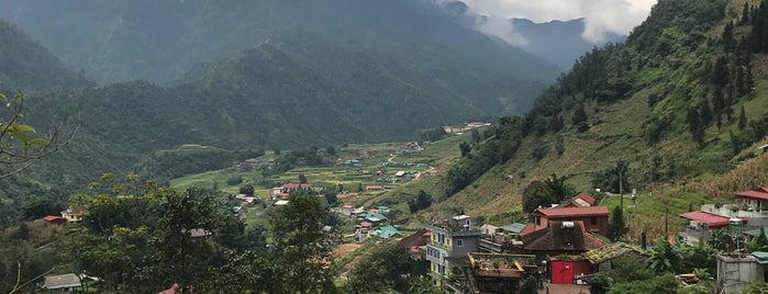 chân núi Fansipan is one of Tempat yang Disukai Ben.