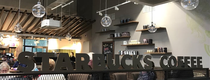 Starbucks is one of Phillip : понравившиеся места.