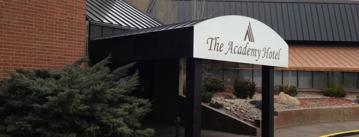 Best Western The Academy Hotel Colorado Springs is one of aldrena'nın Beğendiği Mekanlar.