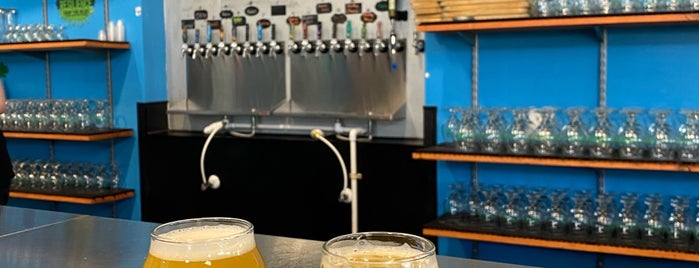 Ellipsis Brewing is one of Dean'ın Beğendiği Mekanlar.