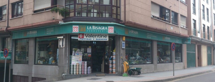 La Bisagra is one of pola.
