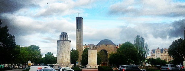 Place de la Porte de Saint-Cloud is one of Places.