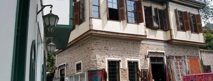 ANTİK BAZAAR is one of Özden'in Beğendiği Mekanlar.