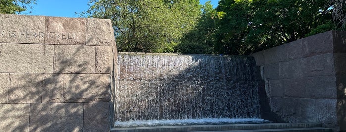 Franklin Delano Roosevelt Memorial is one of National Parks & Monuments Visited.