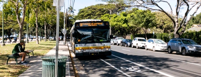 Bus Stop 88 Kapiolani Park is one of 2012 (Jun) Hawaii.