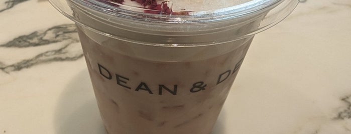DEAN & DELUCA is one of abroad.