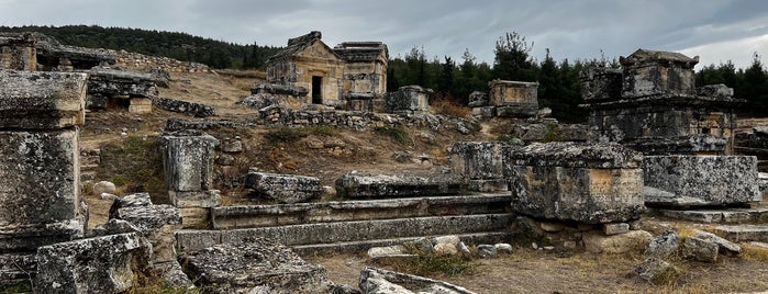 Northern Necropolis is one of gezi denizli.
