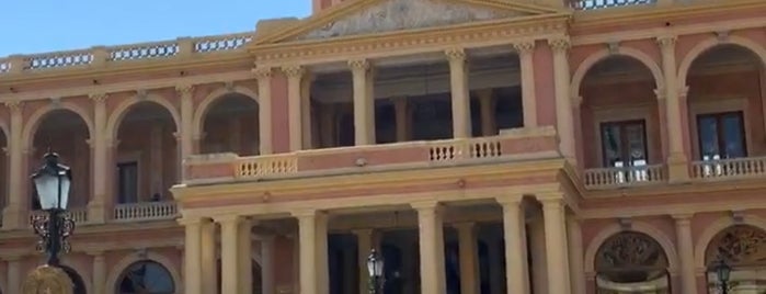 Palacio de Gobierno is one of Carlosさんのお気に入りスポット.