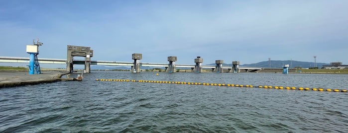 Chikugo Weir is one of 道路/道の駅/他道路施設.