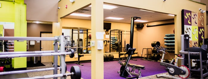 Anytime Fitness is one of Lieux qui ont plu à Paula.