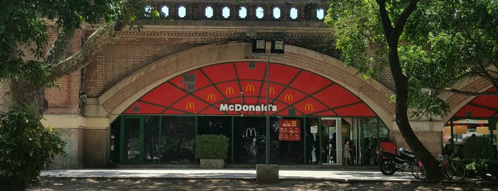 McDonald's is one of Buenos Aires Pet Friendly.