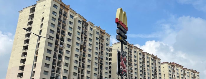 McDonald's & McCafé is one of ampang food place, selangor.