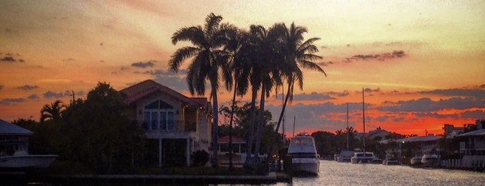 Flip-Flops On The Intracoastal is one of Lugares favoritos de Marty.